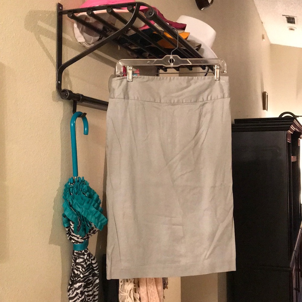 Gray Pencil ✏️ Skirt Size 6